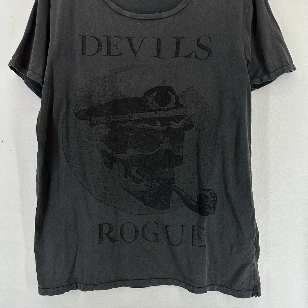 H&M Divided‎ Devils Rouge Skull Graphic T Shirt Women’s Large Grey